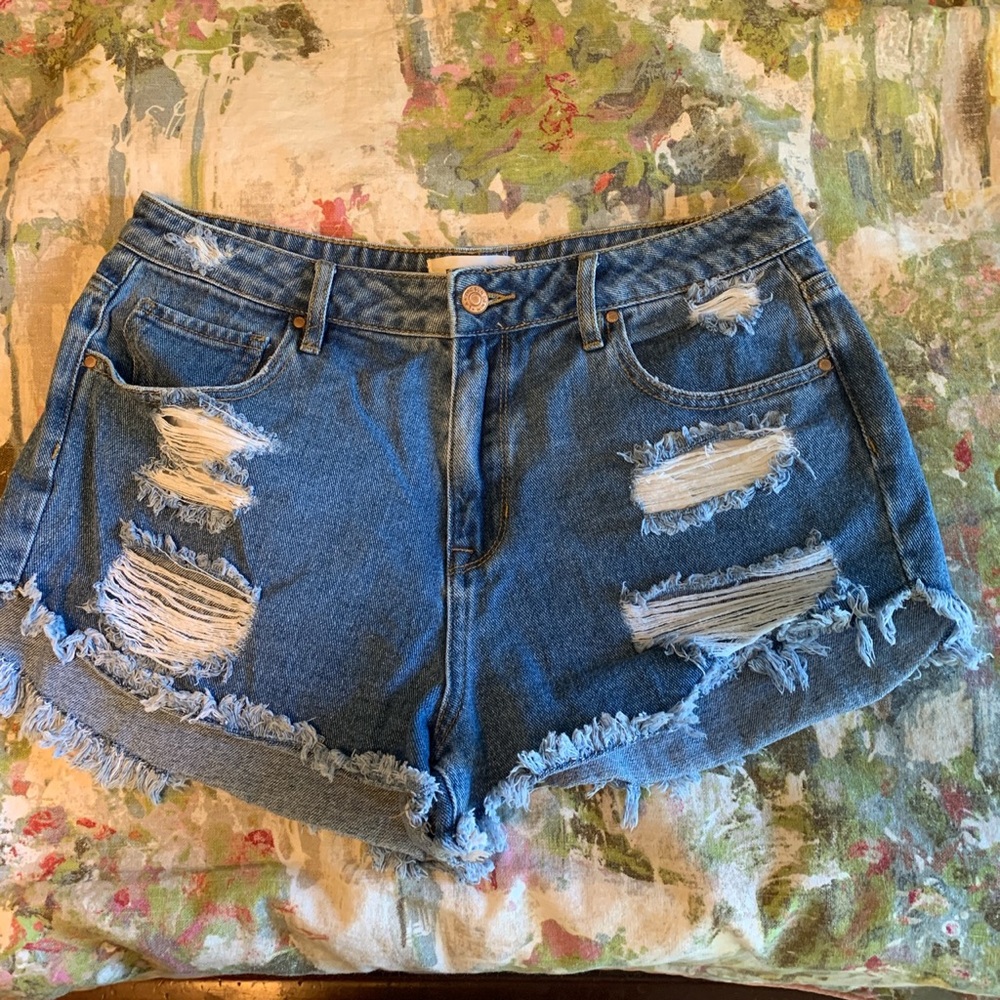 passing ripped shorts